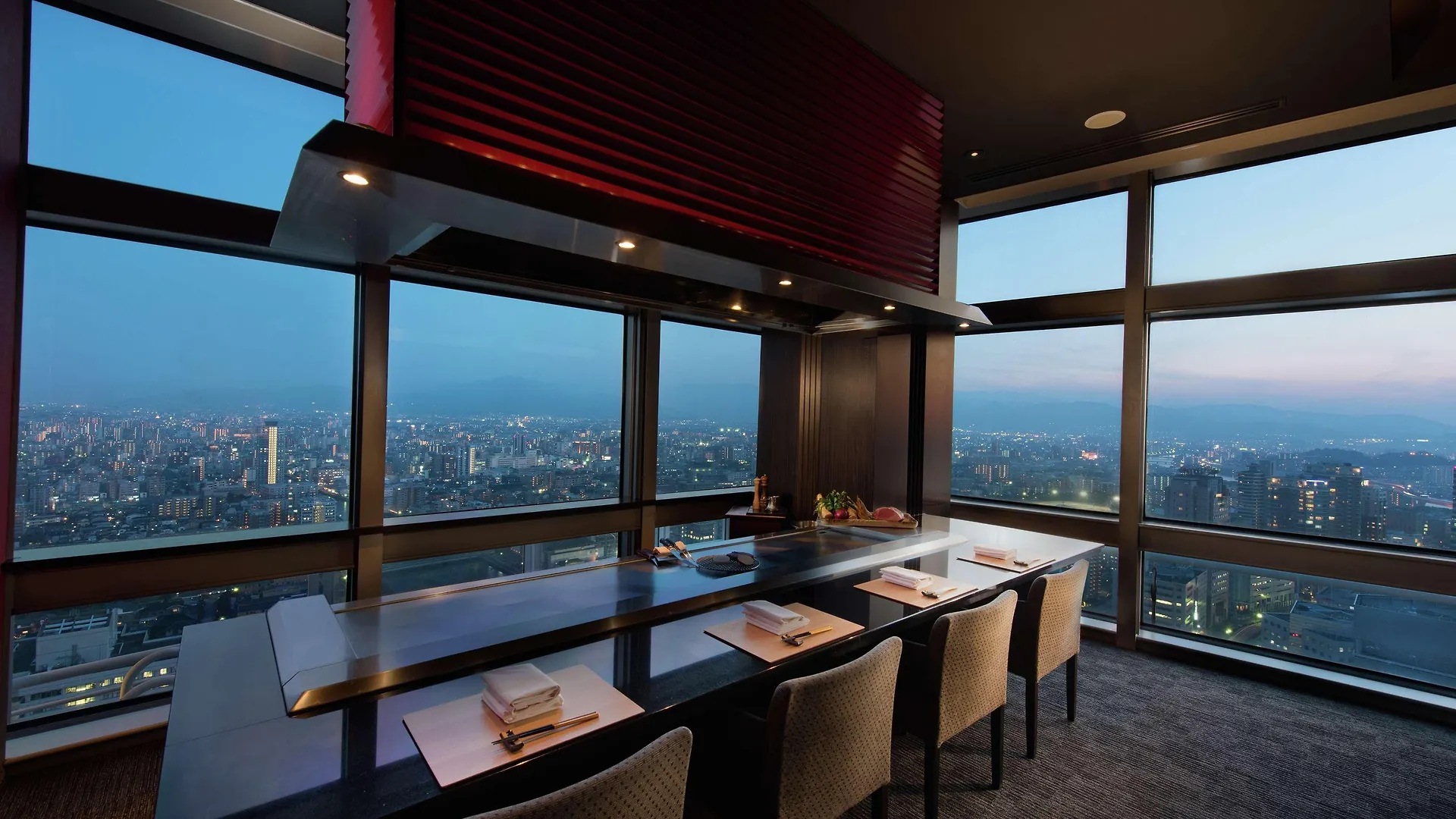 Hilton Fukuoka Sea Hawk Hotel