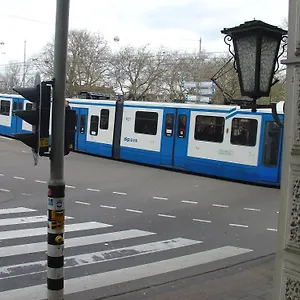 Aston 2*, Amsterdam Niederlande