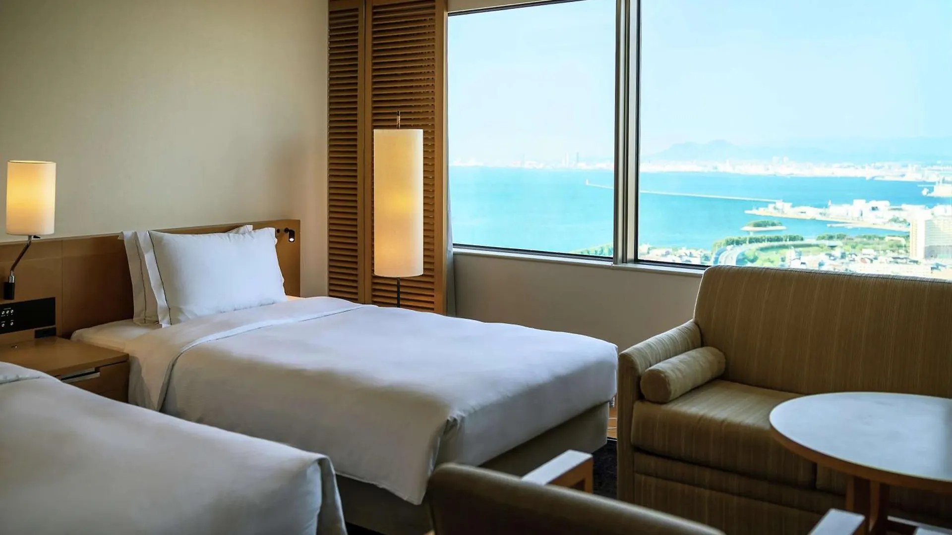 Hilton Fukuoka Sea Hawk Hotel
